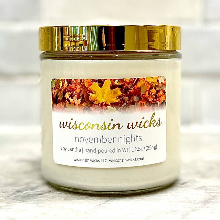 Bougie parfumée en pot de soja « November Nights » automne-automne pour la vente par Wisconsin Wicks
