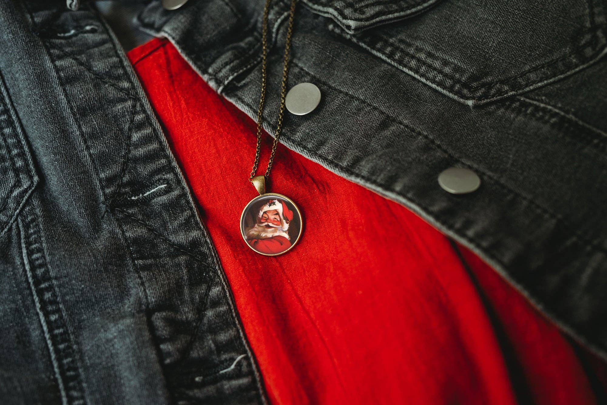 Whimsy Spirit Shop - Wholesale Pendant/Charm Necklace - Christmas Santa Necklace3