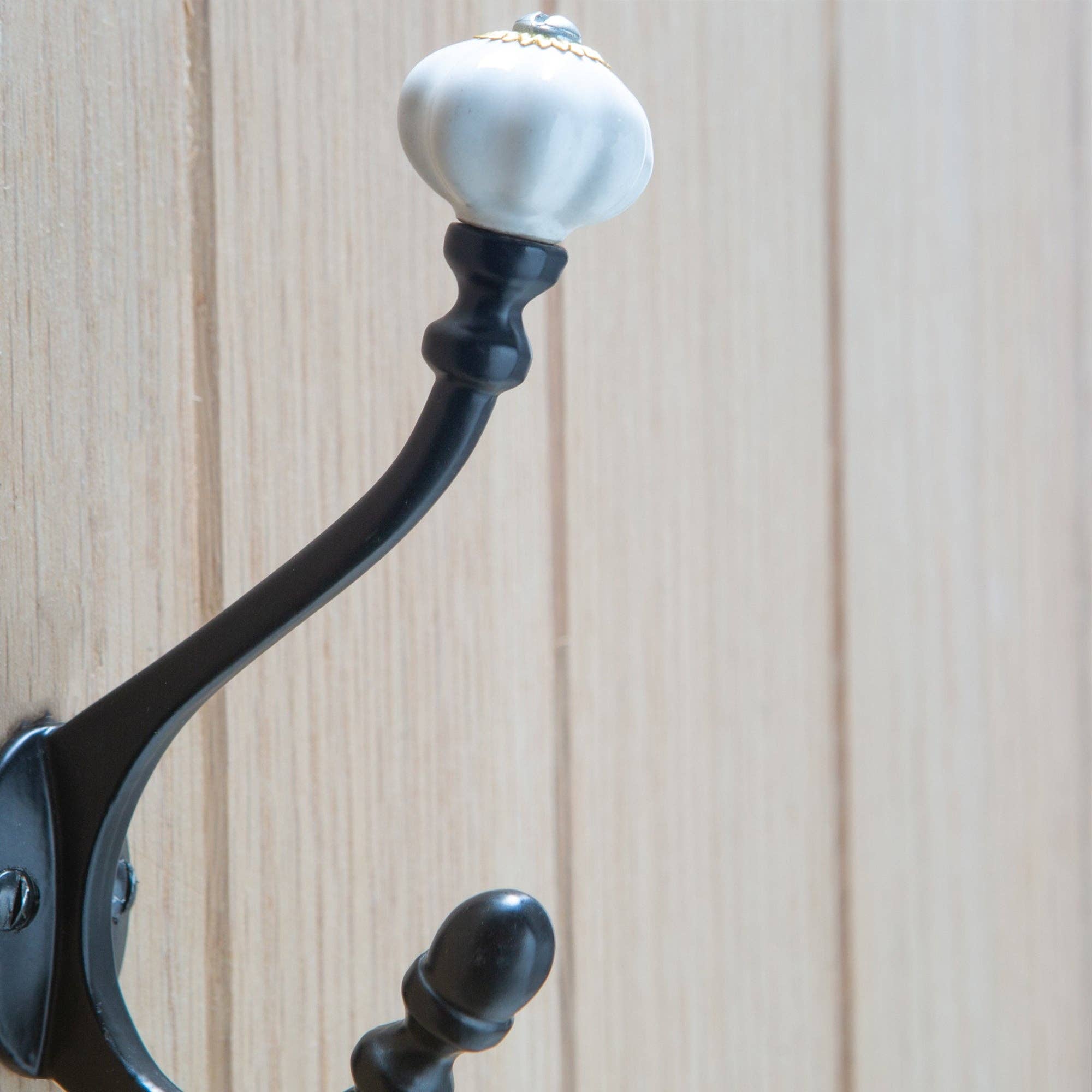 Rinkit Ltd – wholesale Wall hook – Ceramic Flower Hat & Coat Hook - W30mm x H140mm - Black2