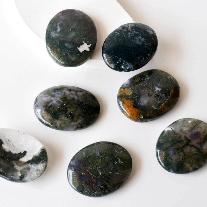 Soothing Crystals - Wholesale Spiritual stone/crystal - Palm Stone | Moss Agate | Thumb Crystal | Pocket Gemstone5
