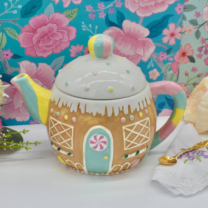 All Little Cute Things - Wholesale Tea Pot - Teapot Holiday Festive Gingerbread Candy House 1