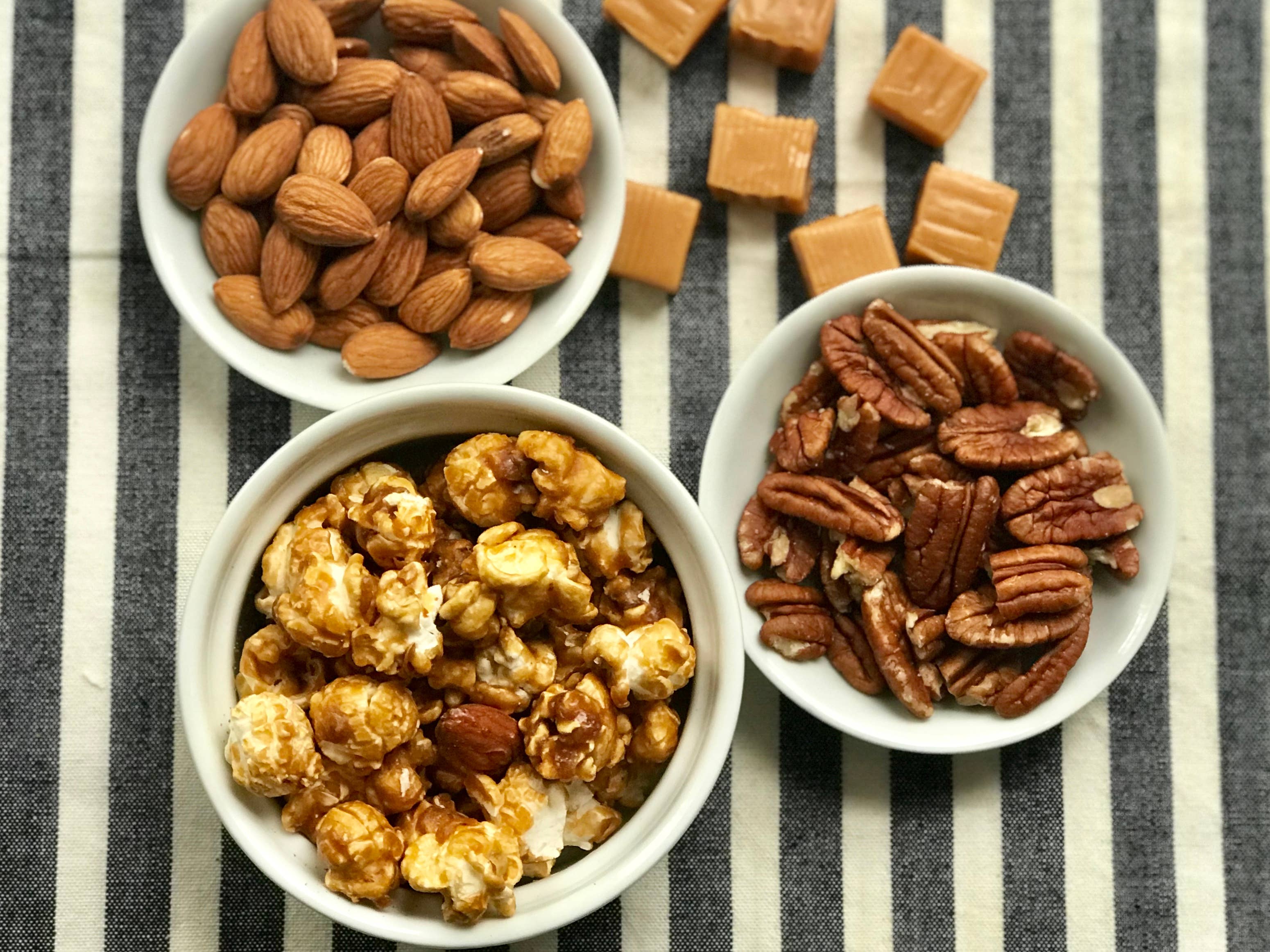 Al's Delicious Popcorn - Vente Pop-corn - Maïs soufflé au caramel de luxe - 8,5 oz1