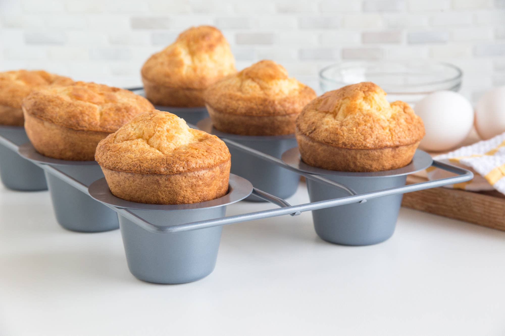 Fox Run Brands - Wholesale Baking Dish - Fox Run Preferred Non-Stick 6-Cup Popover and Muffin Pan1