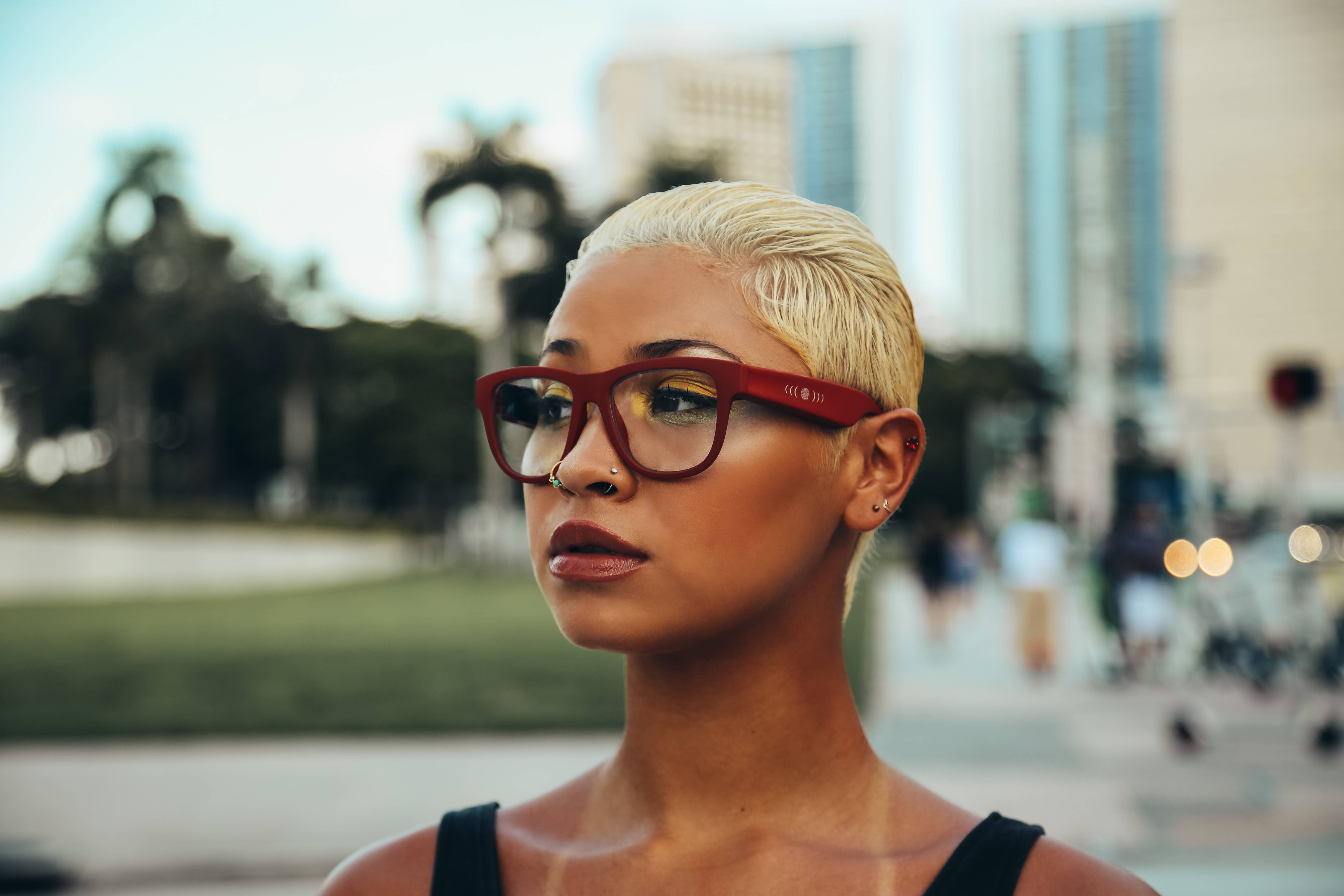 MiDIGITEL - Wholesale Eyeglasses – Women's - M1 BLUETOOTH SMART GLASSES3