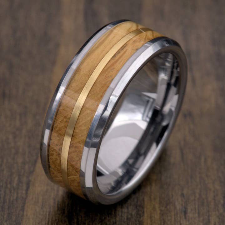 Bois de tonneau à whisky | Incrustation en or 14 carats pour la vente par DreamWood Rings