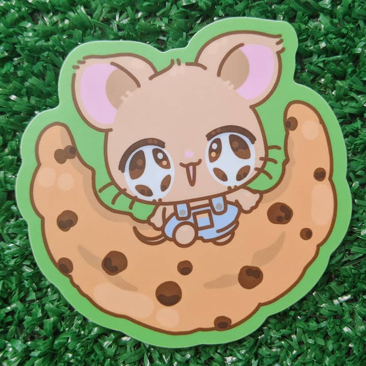 autocollant imperméable nostalgique en forme de cookie et de souris pour la vente par Medium Mushroom