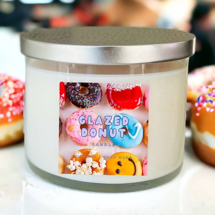 Sojawachskerze mit Duft nach glasiertem Donut für den Großhandel von Sasha Candle Co