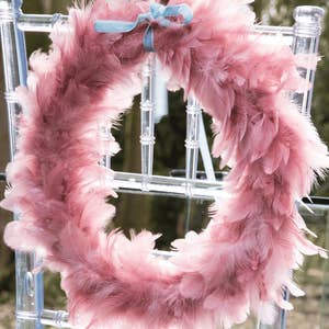 Purchase Wholesale feather boa. Free Returns & Net 60 Terms on Faire
