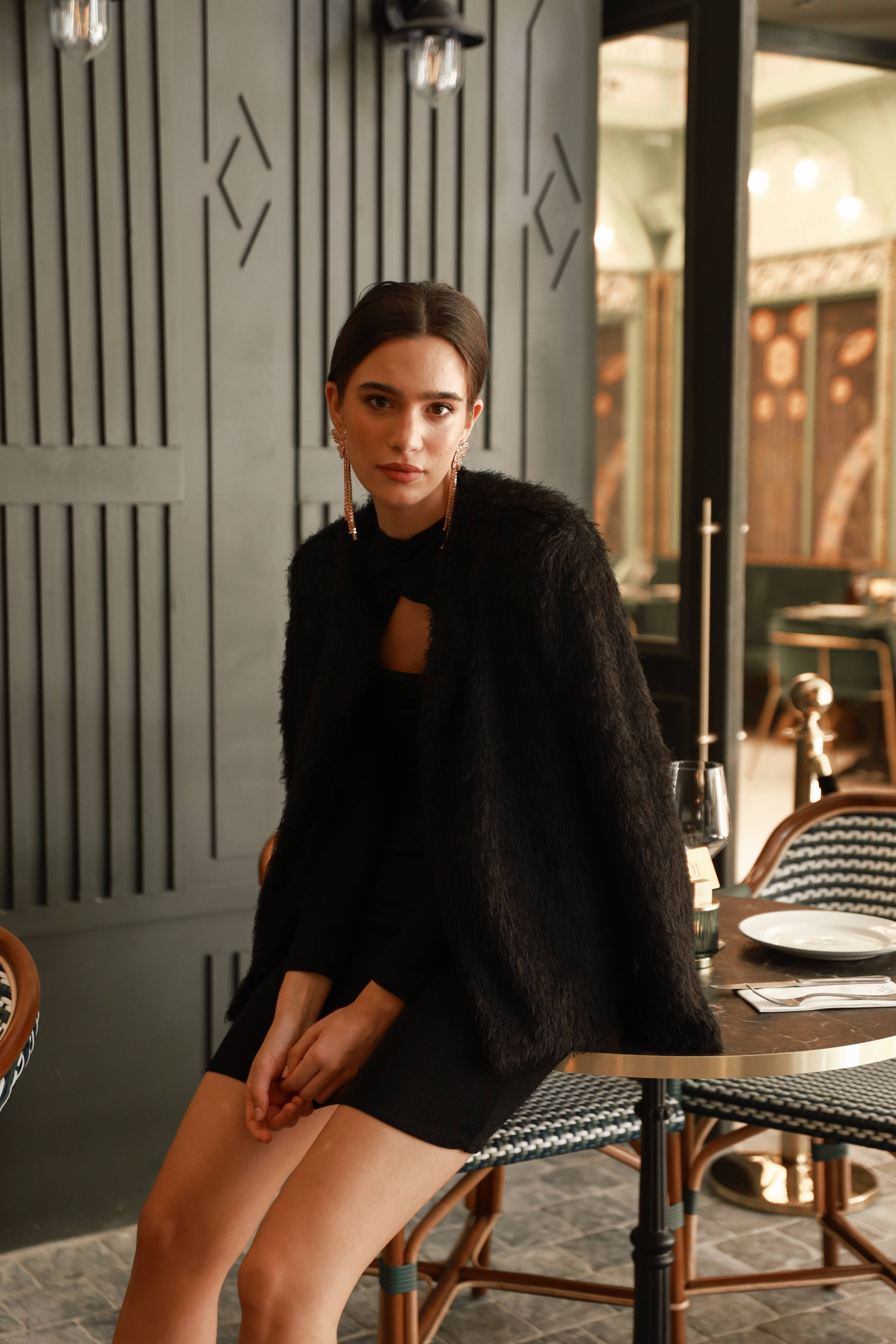 Cayro Woman – Engroshandel Jakke - Dame – Tana jakke i sort pels - vinter/fest 20241