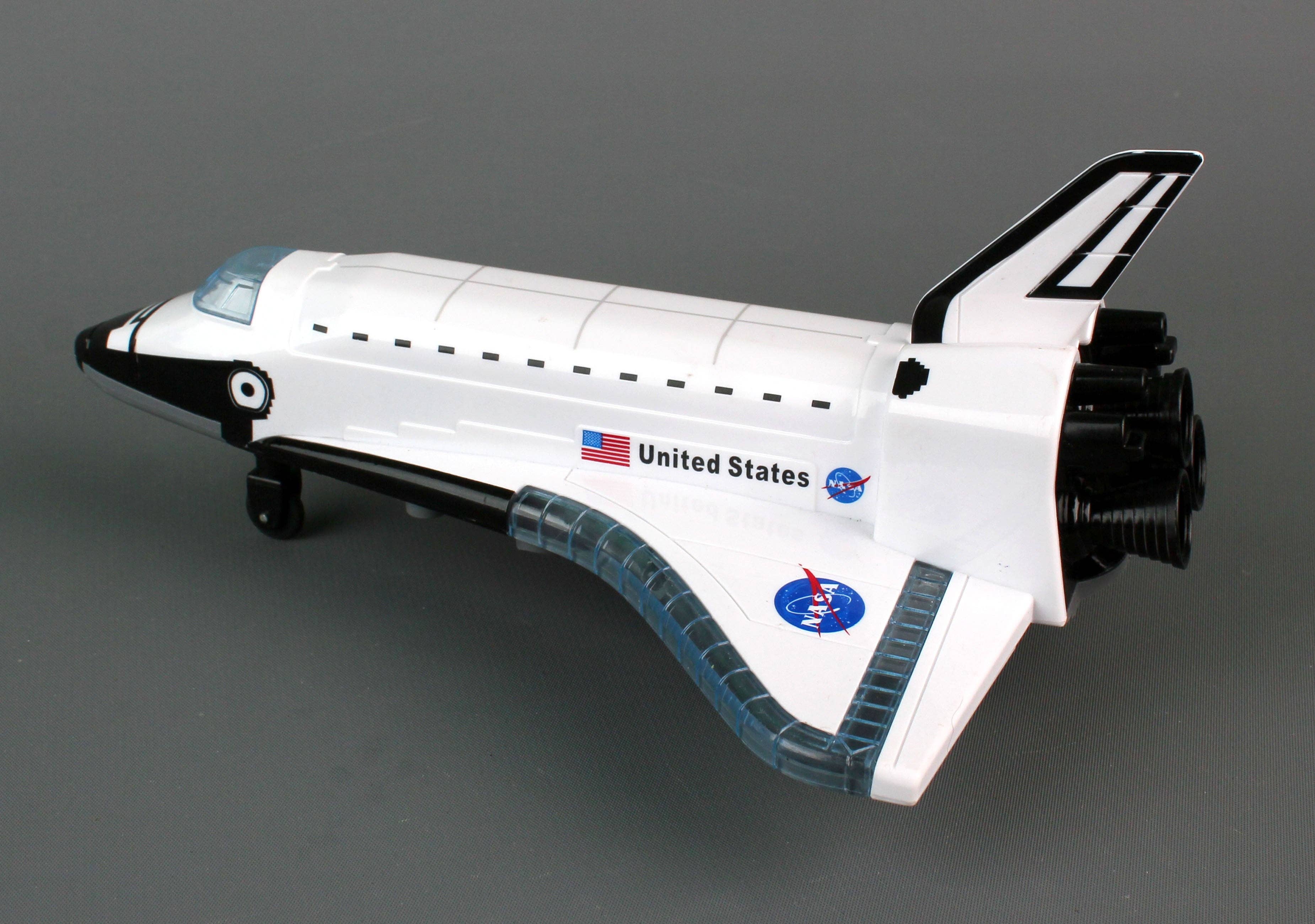 Daron Worldwide Trading - Wholesale Toy Plane - Kids - RD189A Radio Control Space Shuttle by Daron Toys1
