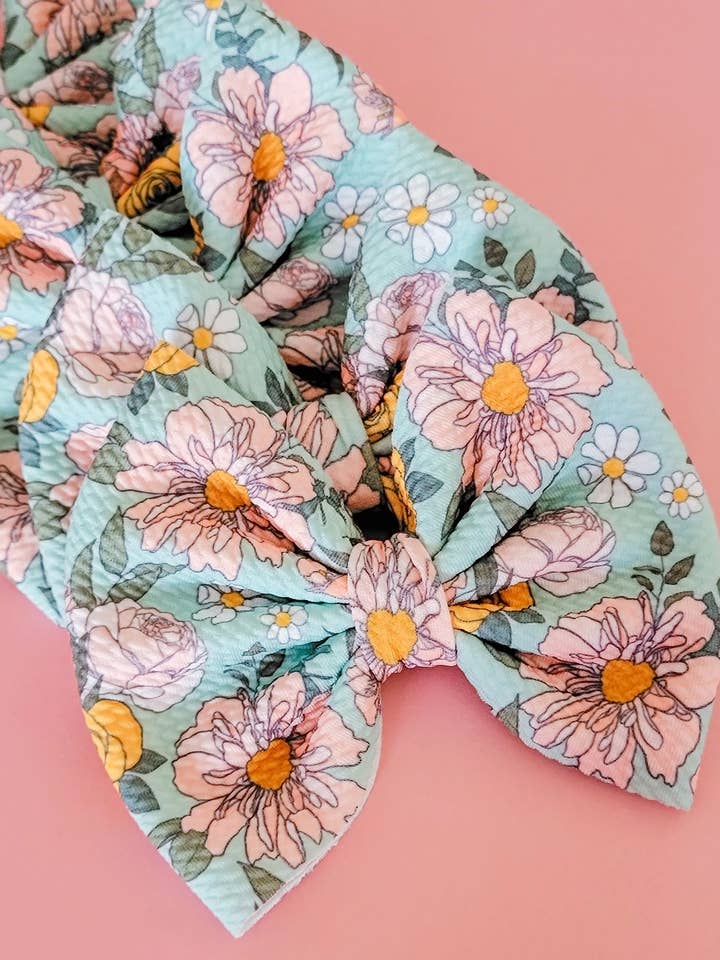 Peonías Savannah Bow-Perfect para venta al por mayor de Dainty Delights Creations