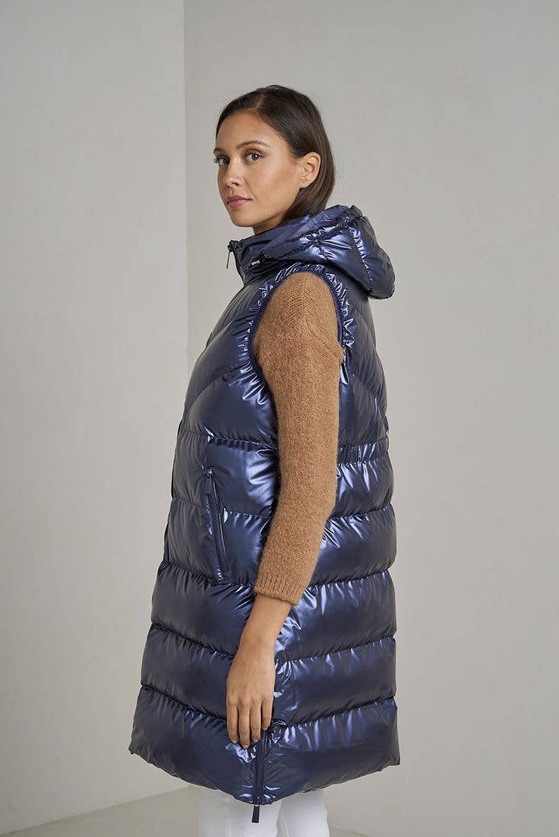Attrait Paris - Wholesale Puffer Jacket - Women's - Metallic quilted long sleeveless oversized puffer jacket13