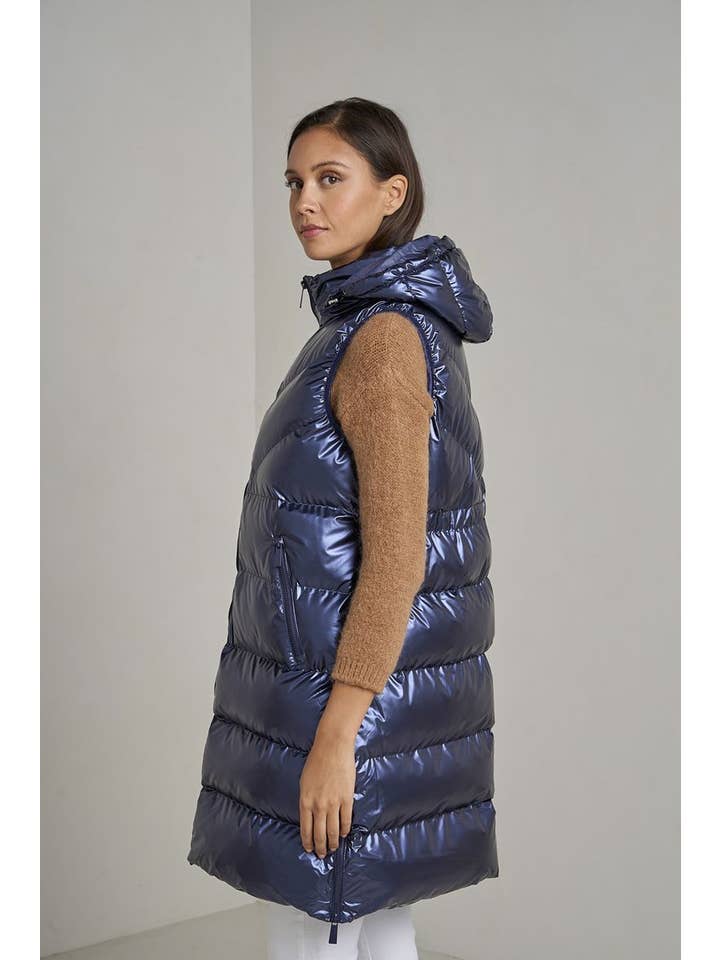 Attrait Paris – Großhandel Pufferjacke – Damen – Metallische, lange, gesteppte, ärmellose Oversize-Daunenjacke14