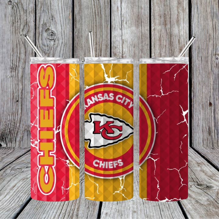 Bicchiere sottile KC Chiefs Football Diamond da 20 once per la vendita all'ingrosso da parte di Dogwood Graphics & Design
