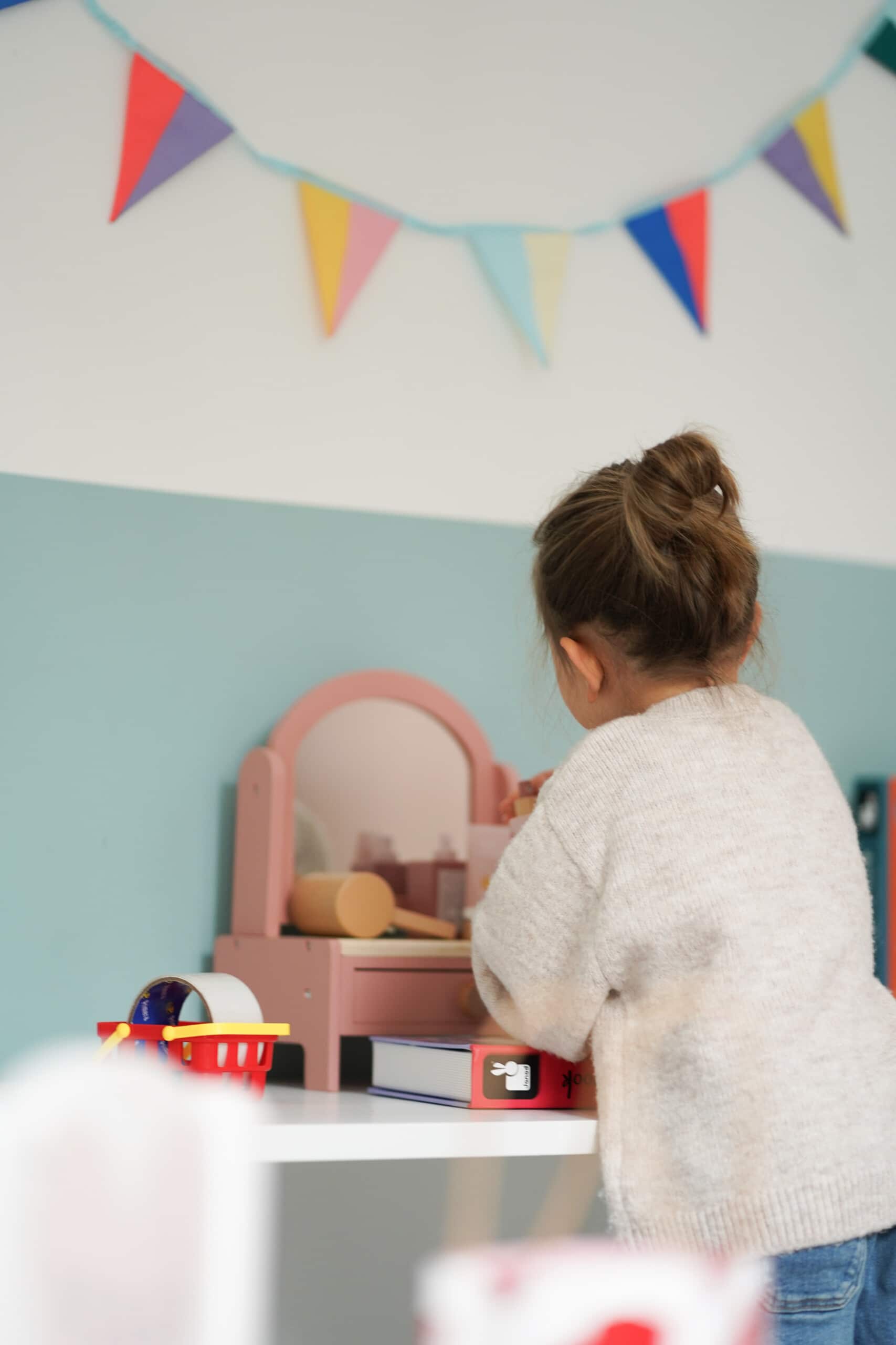 Engel. – wholesale Streamer – Slinger Circus - Large4