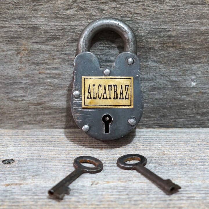 METAL ALCATRAZ LOCK AND 2 KEYS for wholesale by Midwest Craft House