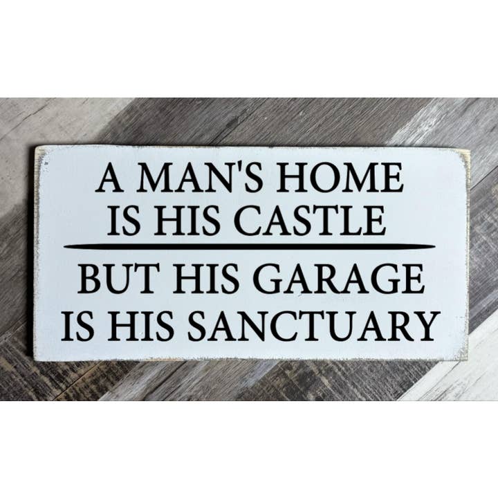 La maison d'un homme est son château. pour la vente par Dudley's Cottage & Gifts