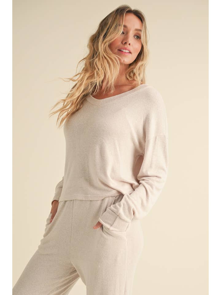 KIMBERLY C - Wholesale Knit Top - Women's - Brushed Hacci Long Sleeve V Neck Top11