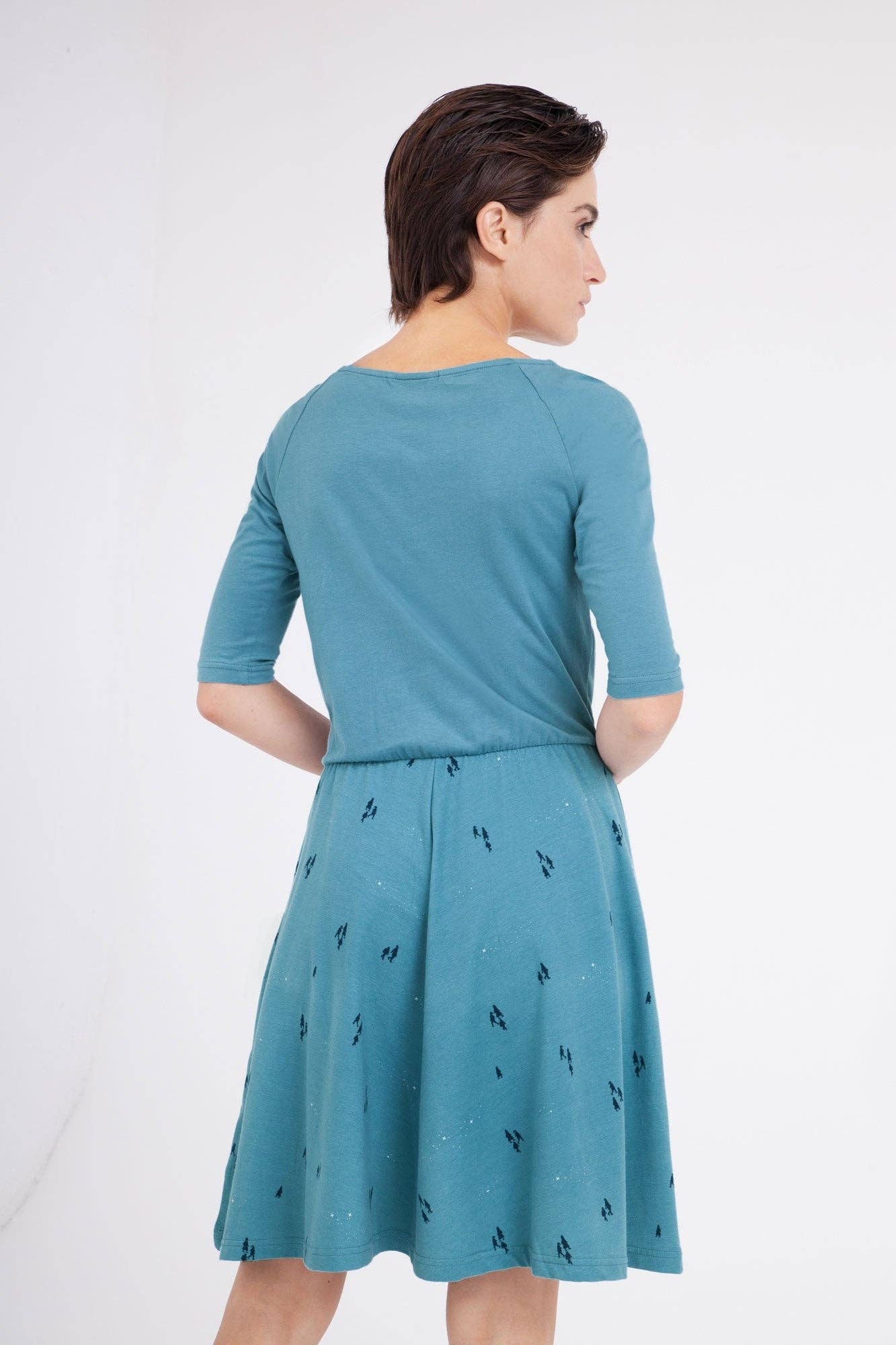 Bleu Robe à manches ranglan bleu opale Carol. en vente sur Faire1