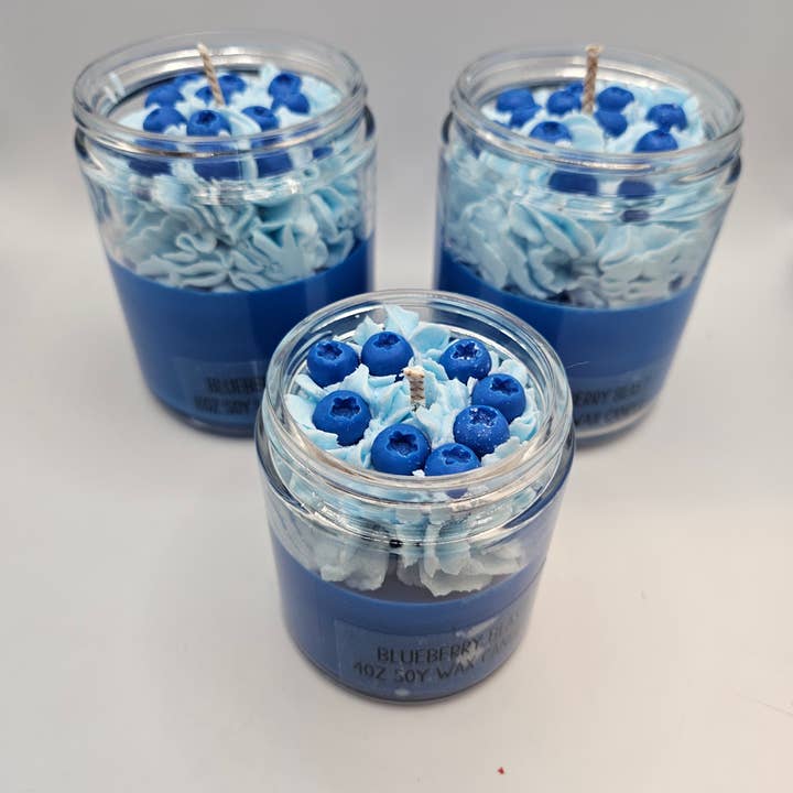 Bougie en cire de soja parfumée à l'explosion de myrtille pour la vente par MAD Customized Apparel