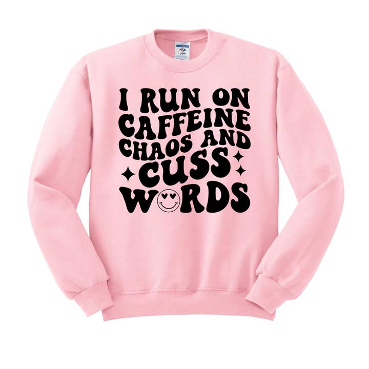 DaisyChainDesignCo – Großhandel Sweatshirt mit Grafikdruck – Damen – Koffein-Chaos und Fluchwörter Crewneck Sweatshirt4