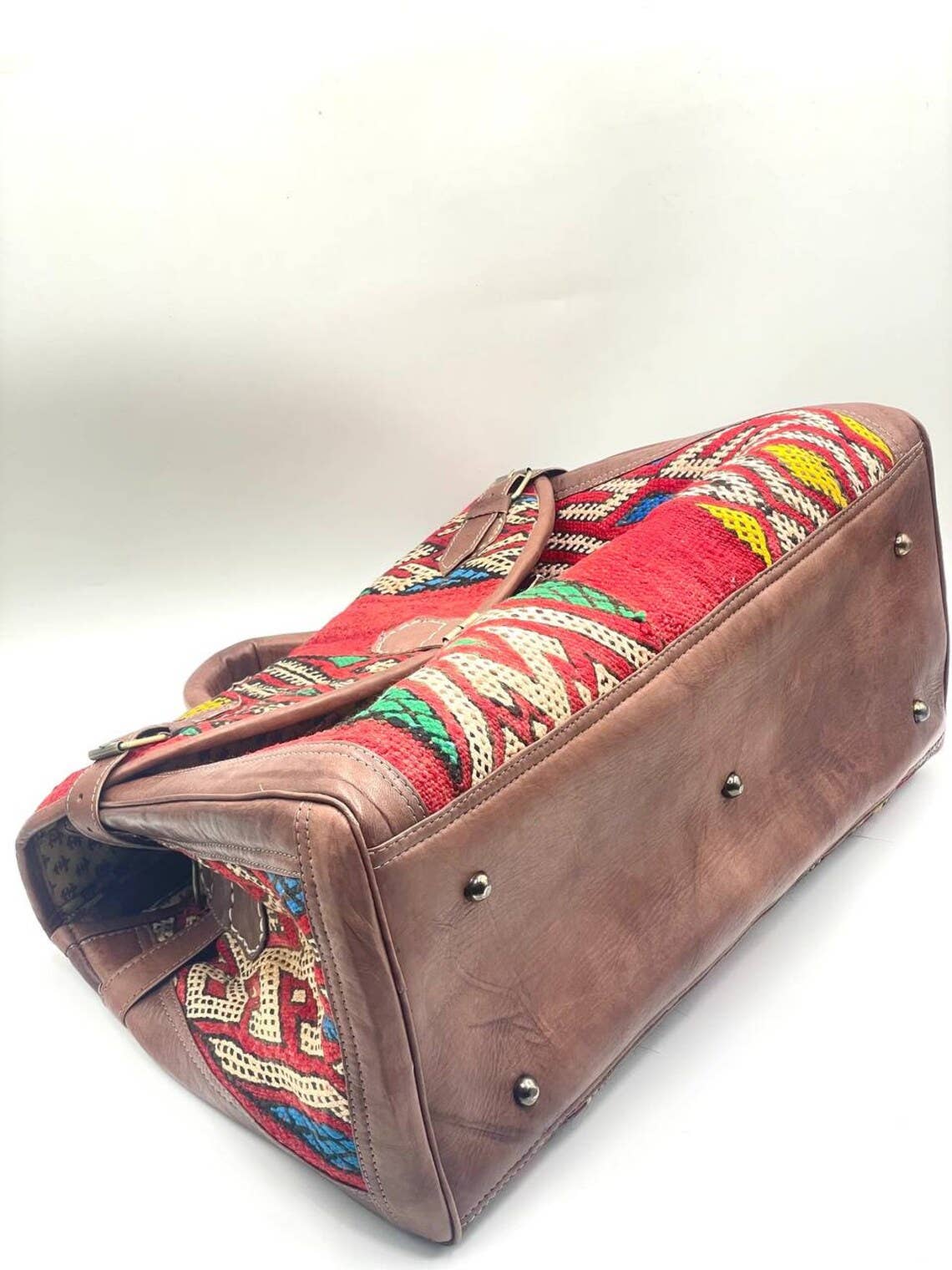 Melecraft – wholesale Weekender bag – Unisex – Moroccan Vintage Kilim bag, Large weekender bag unisex1