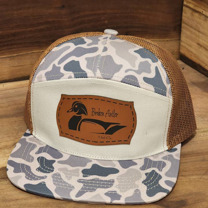 Gebrochene Geweih Hut Co- Der Köder Old School Creek für den Großhandel von Broken Antler Hat Co.