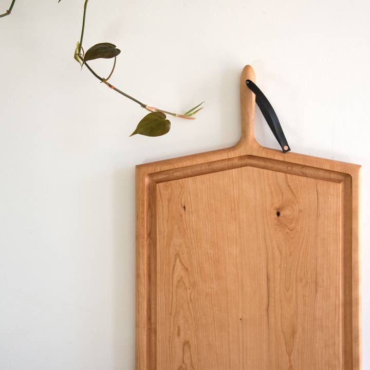 KHEM Studios - Wholesale Cutting Board - Cutting Board with Juice Groove Mega Whale Bone8