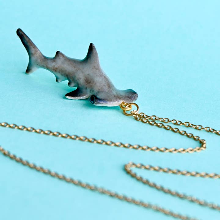 Collier Hammerhead Shark pour la vente par Camp Hollow Porcelain Animal Treasures