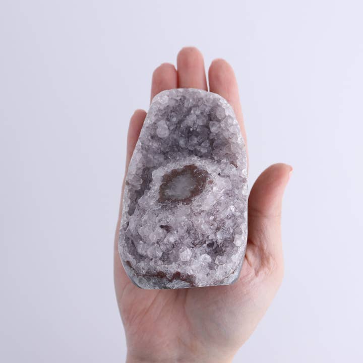 Mi Esperanza Minerals - Wholesale Spiritual Stone/Crystal - Uruguay Amethyst Cut Base Set of 65