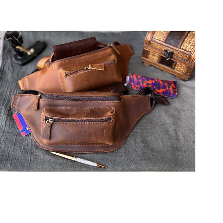 Roma Leathers, Inc. - Wholesale Belt Bag - Unisex - W021 crazy horse genuine leather fanny pack sling bag