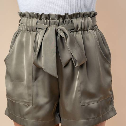 Short en tissu uni taille haute P40619 pour la vente par White Birch