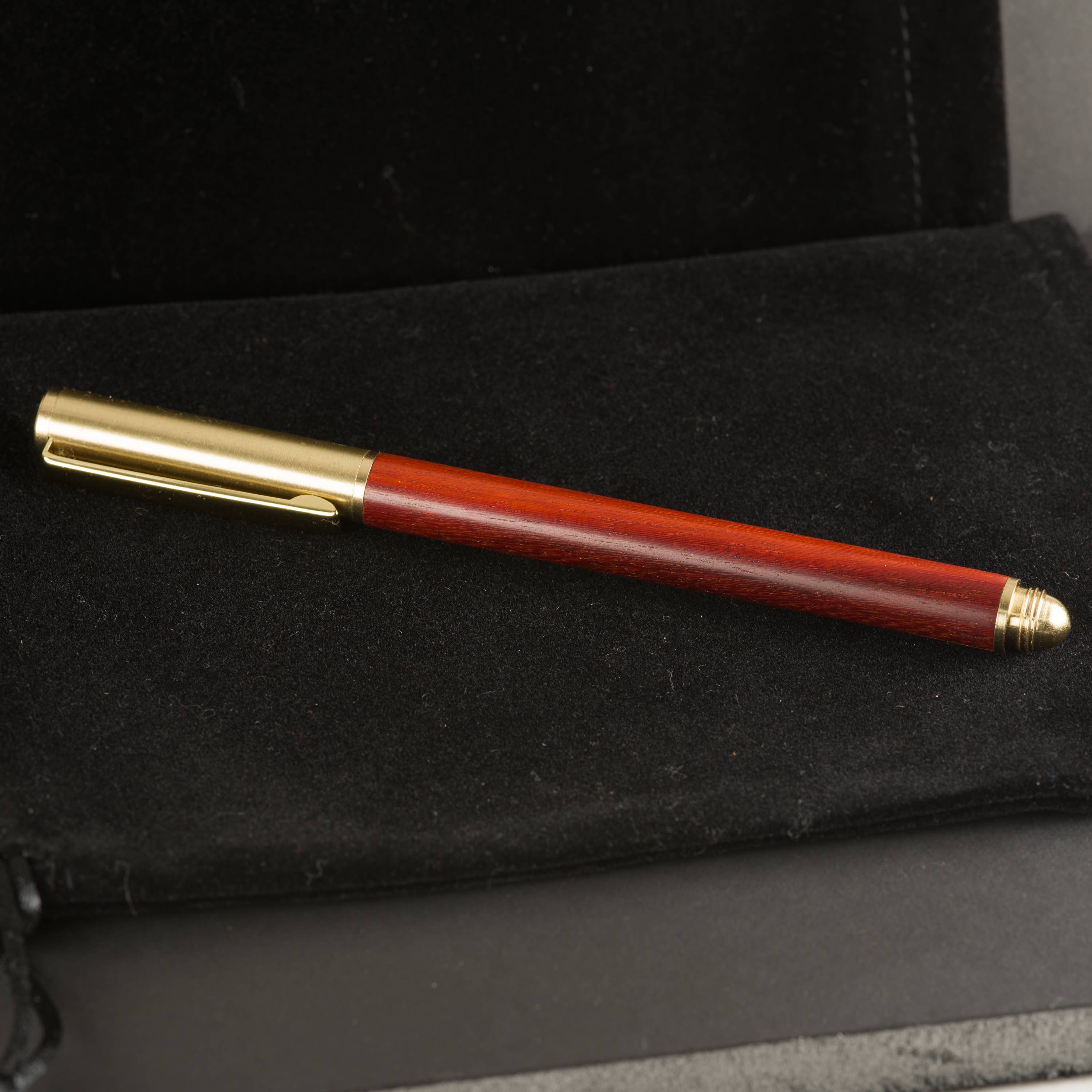 Resolute Star – wholesale Pennor – Wood Gel Pen – bläckpenna i borstad mässing med trädetaljer4