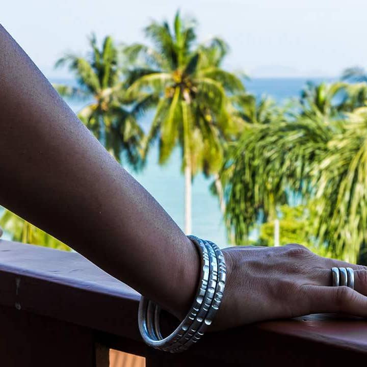 No War Factory s.r.l. - Wholesale Jewelry Set - Grooved Bangles Box1