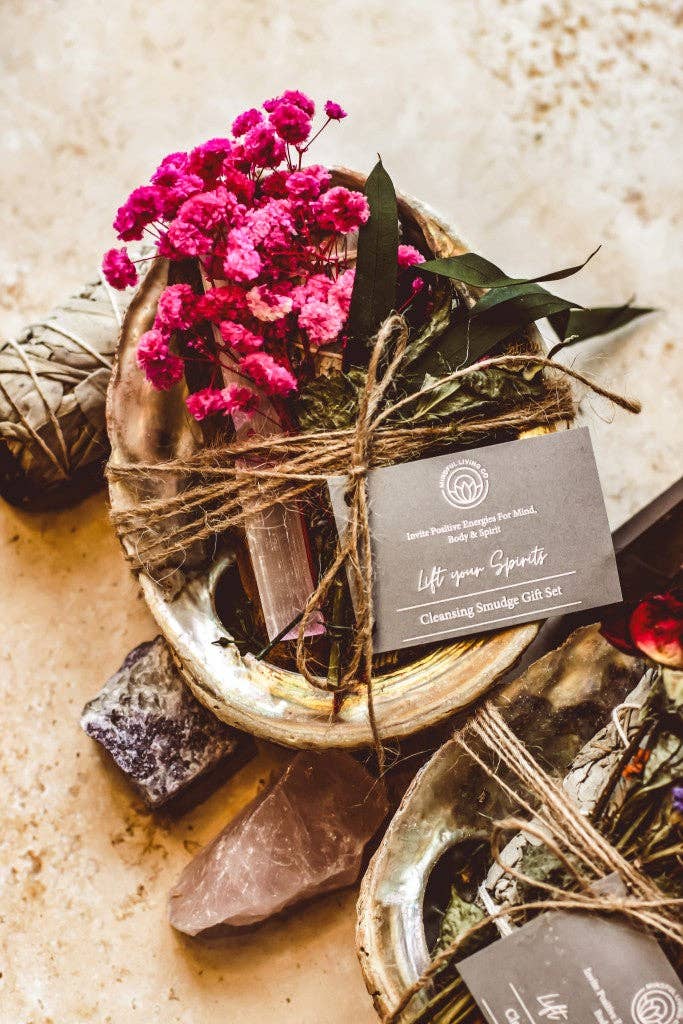 Mindful Living Co. – Pacote de sálvia por atacado – Conjunto Presente de Limpeza Espiritual com Abalone, Sálvia, Palo Santo, Selenita e Pena4