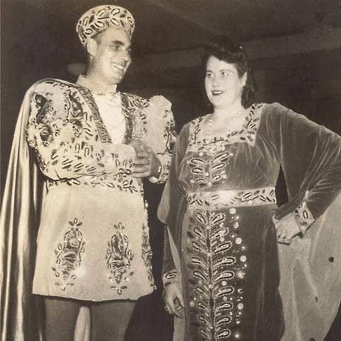 Konsttryck CI-214 Världens Högsta Jättepar för wholesale av Found Image Press