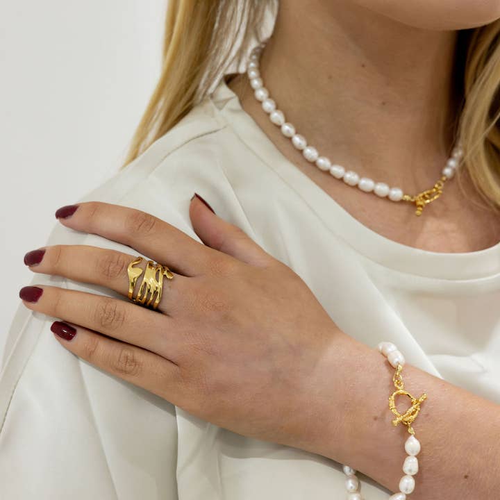 White Leaf - Wholesale Choker/Collar - Freshwater Pearl T-Bar Choker in Gold