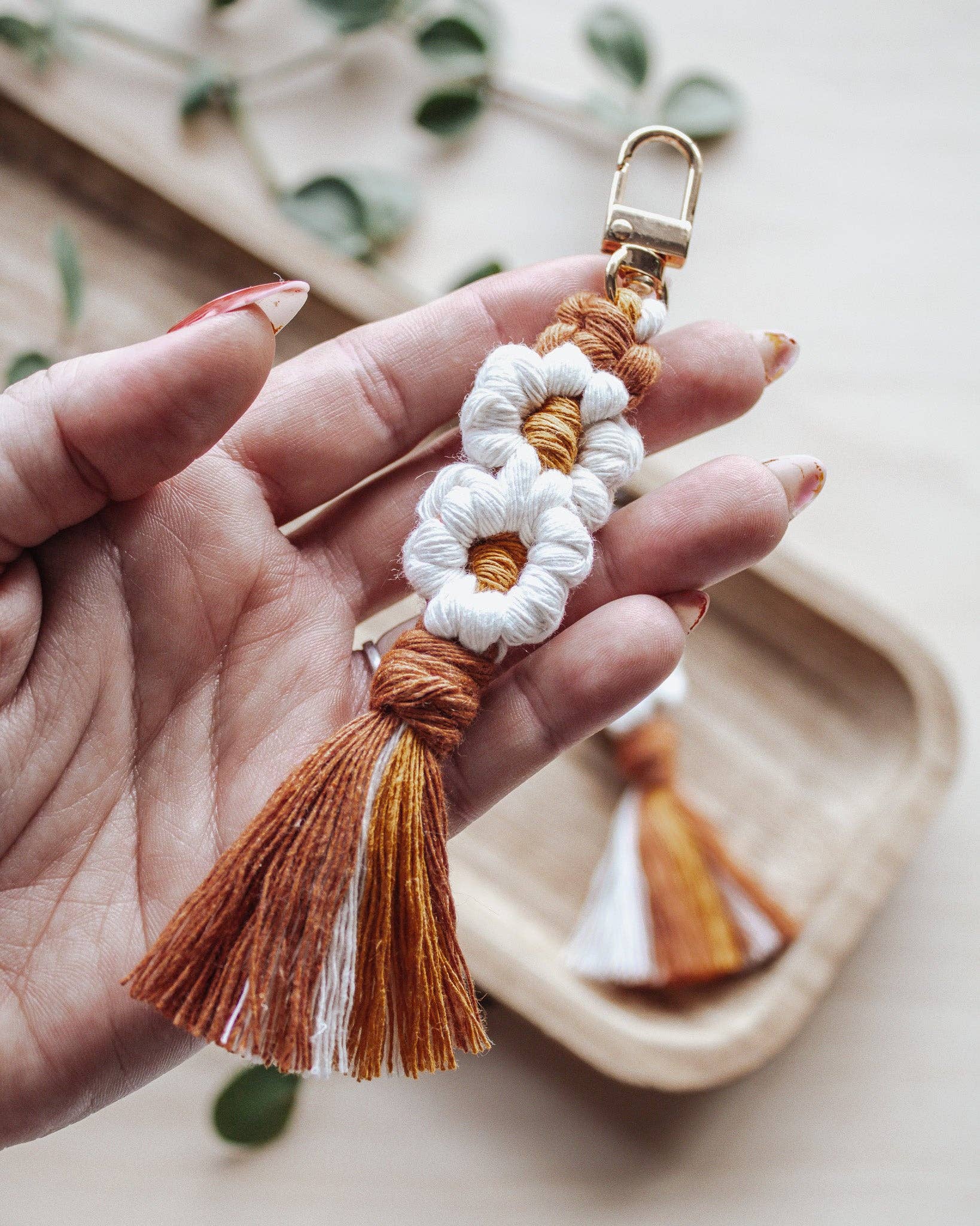 Modern Bo Studio – wholesale Keychain – Women's – Double Daisy Keychain5