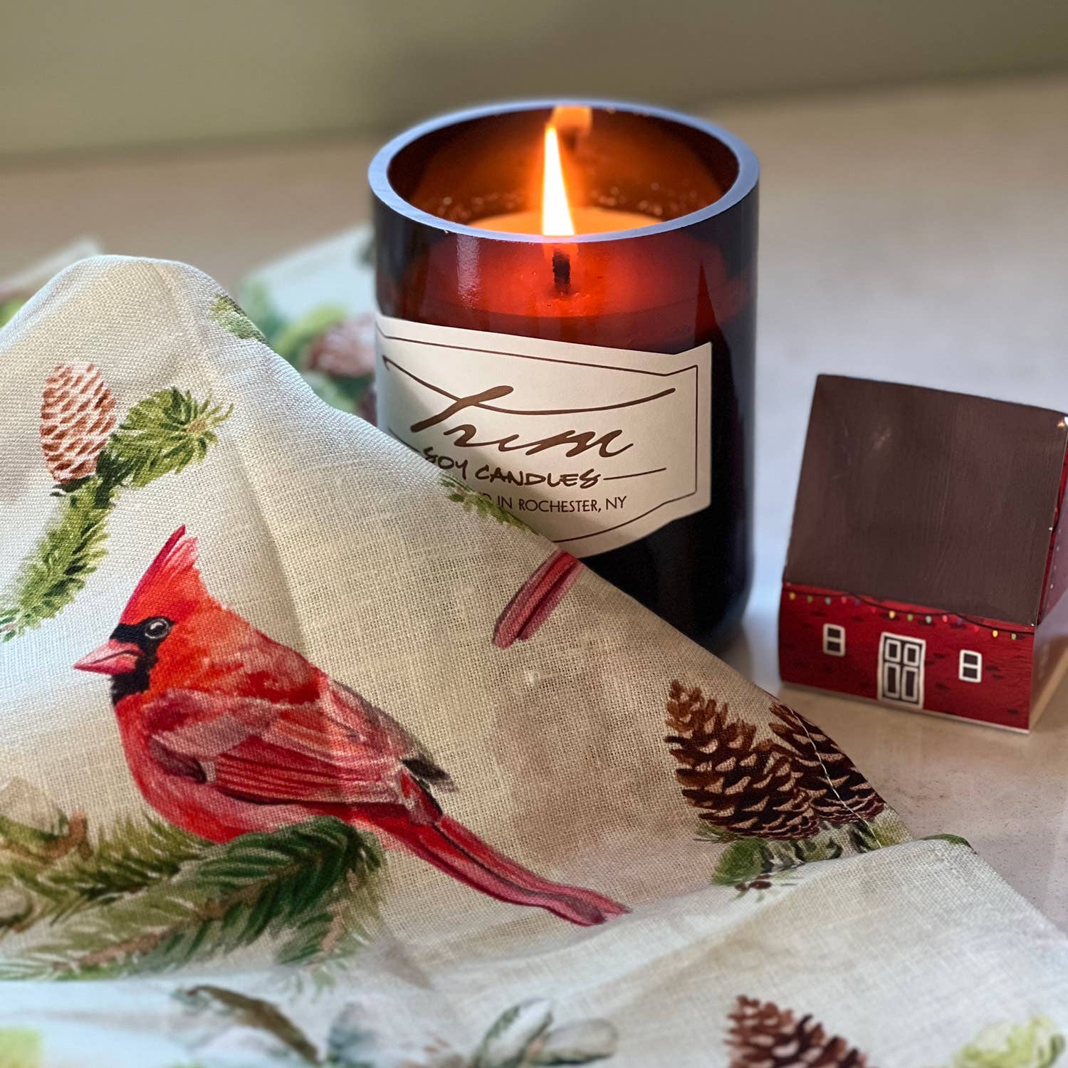 Kasey Melissa Art – Großhandel Geschirrtücher – Kardinal- und Frasier-Tanne - Leinen-Geschirrtuch1