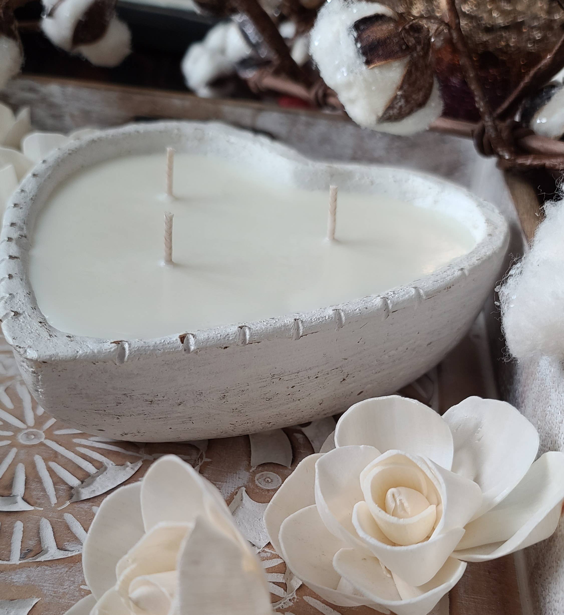 White * Classic Scents* - Clay Heart Candle  for wholesale on Faire1