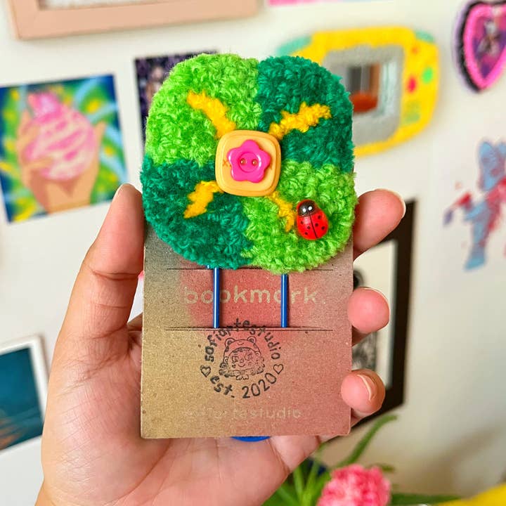 Jumbo Tufted Paper Clips / Bookmarks for wholesale by Sofi Arte Studio