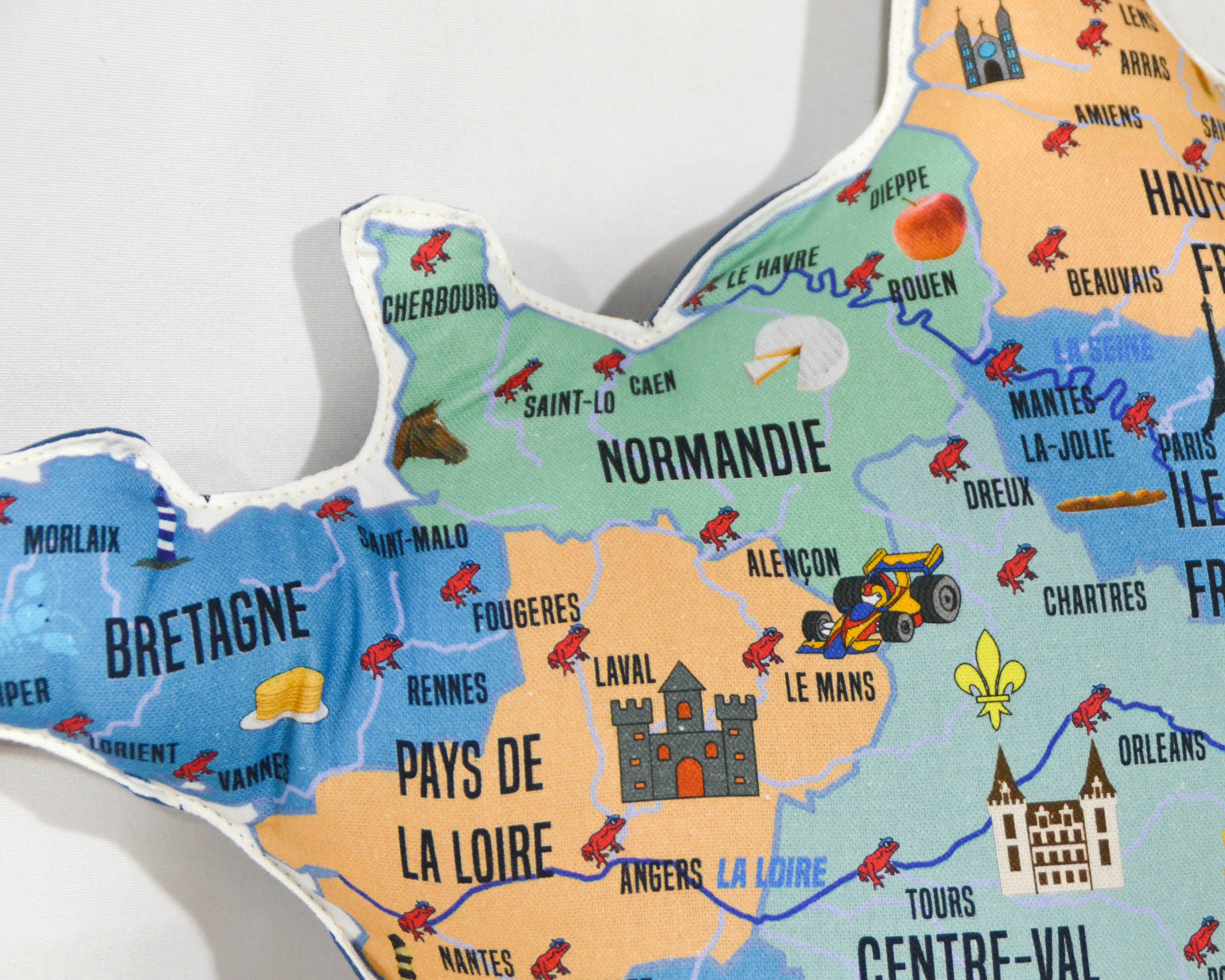 Grenouille Rouge - Wholesale Chair Cushion - Blue cushion with map of France2