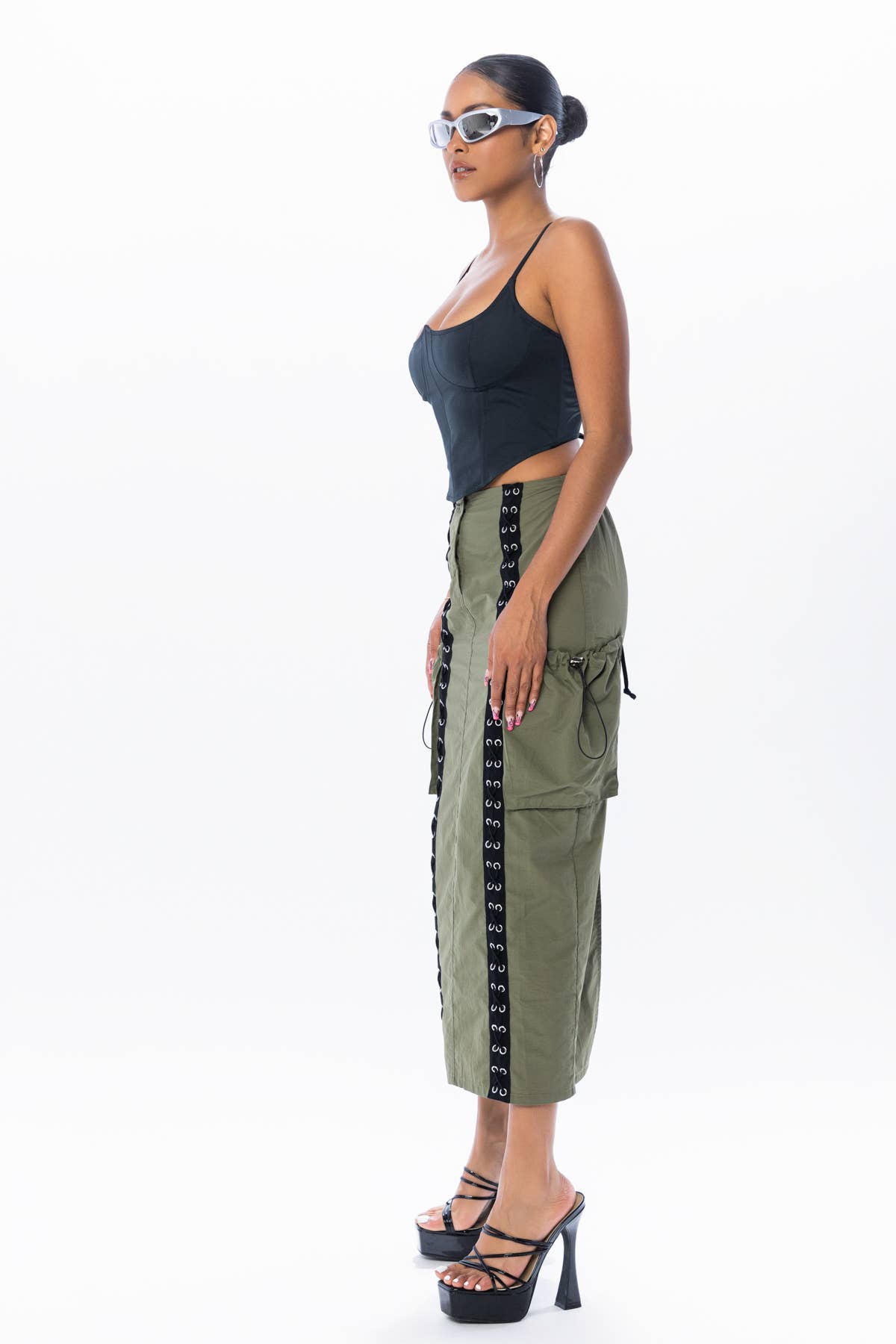 No Vacancy – Saia - Mulher por atacado – Saia cargo midi com detalhes em cadarço6