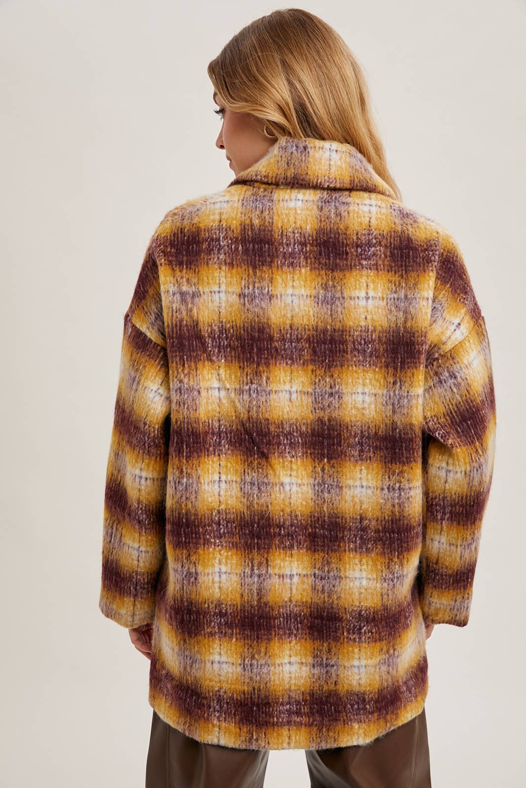 Bluivy - Wholesale Coat - Women's - DOUBLE BREASTED BRUSHED PLAID SHACKET7