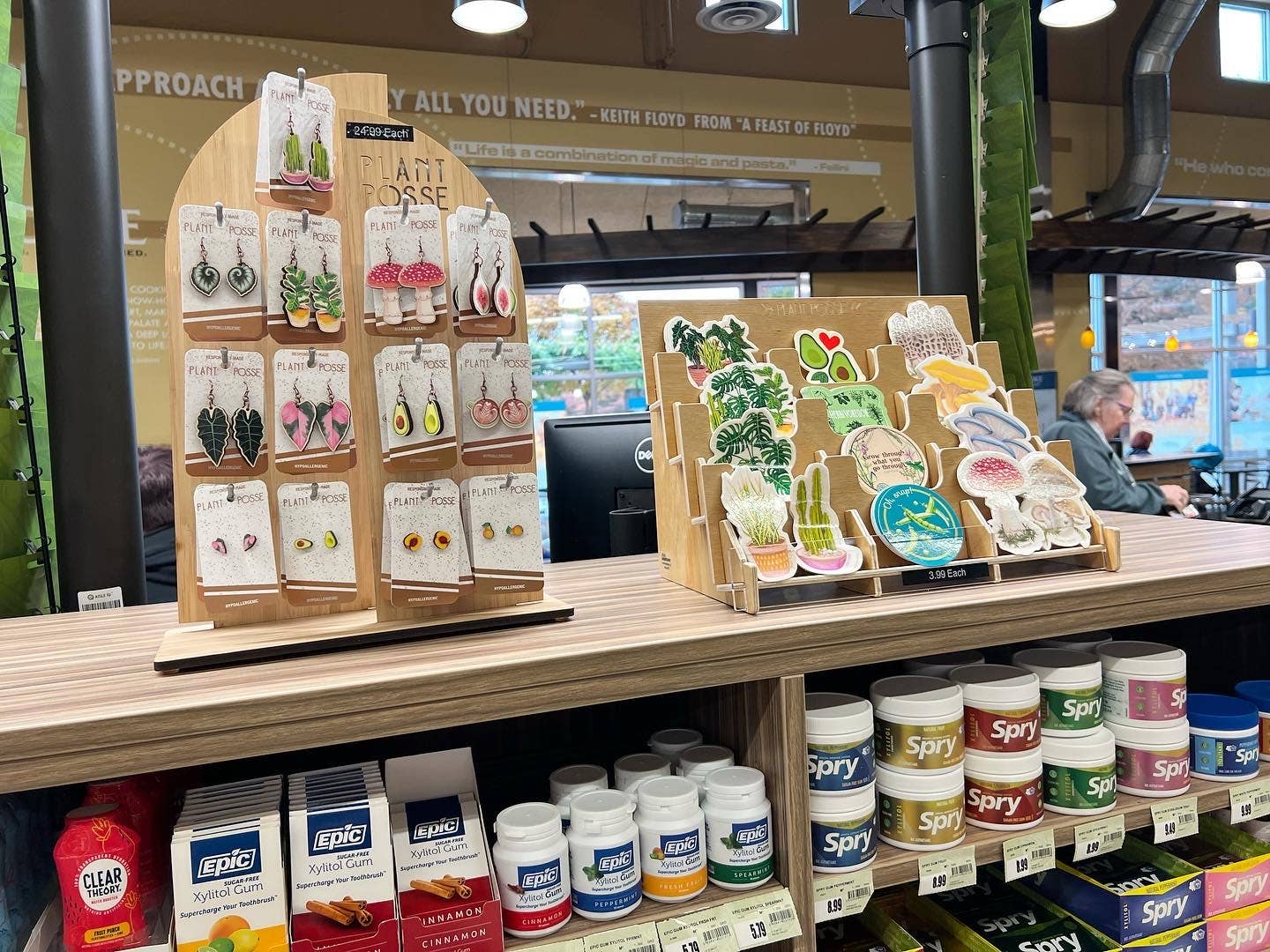 Plant Posse - Wholesale Jewelry Stand & Display - Jewelry Best Sellers with free small display7