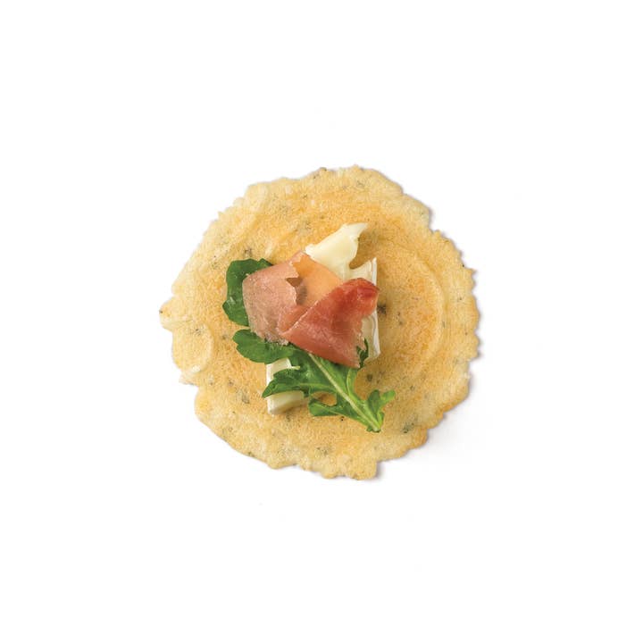 34 Degrees - Wholesale Crackers - Cracked Pepper Crisps- Entertaining Cracker- 12CT