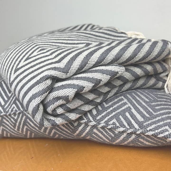 Lantara - Wholesale Throw Blanket - Plaid Oslo - Grey - Wool - 120x150cm