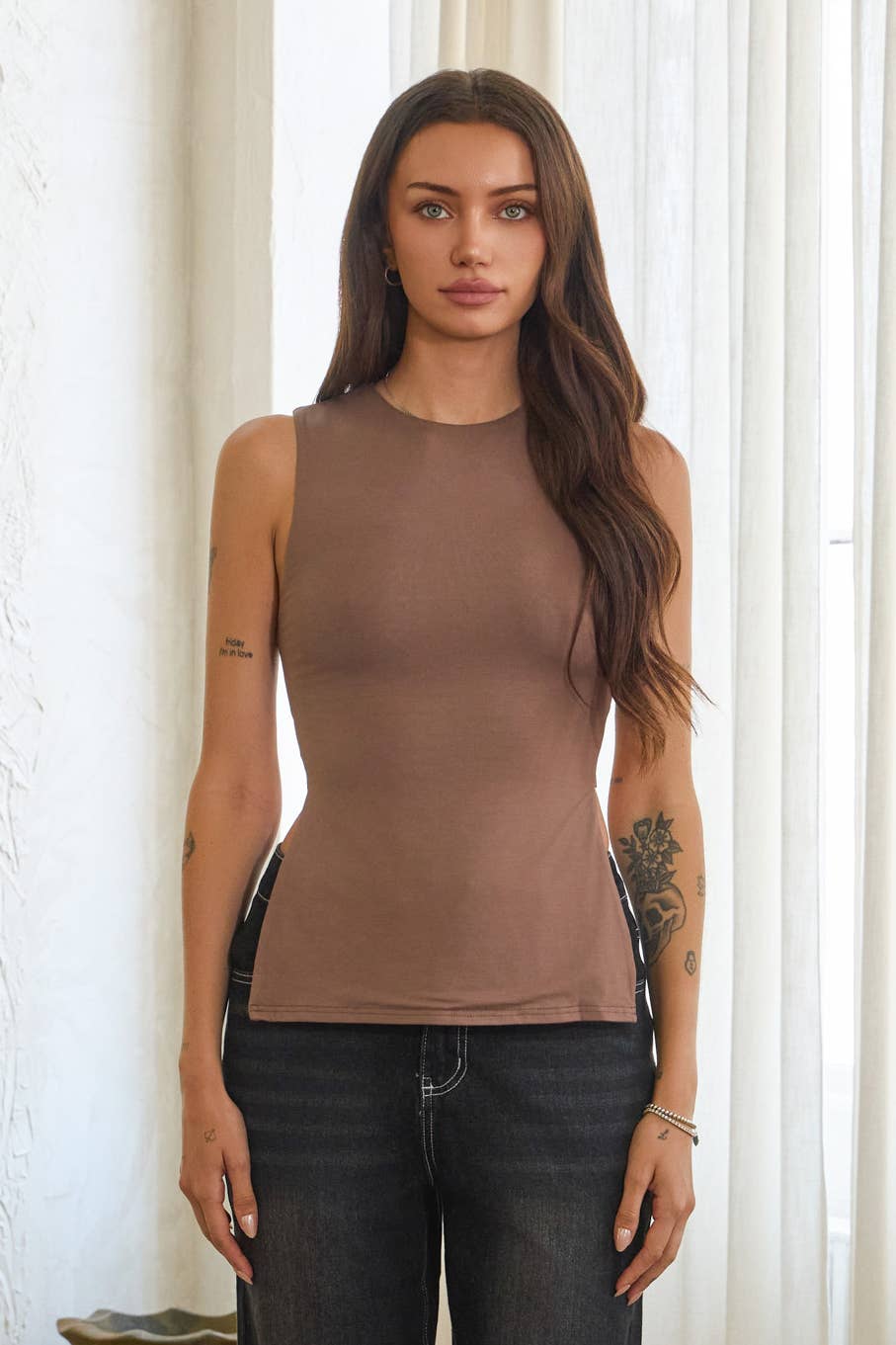 No Vacancy – wholesale Linne (Tryckt) - Dam – Mjuk ärmlös jerseytopp med öppen rygg och knytband6