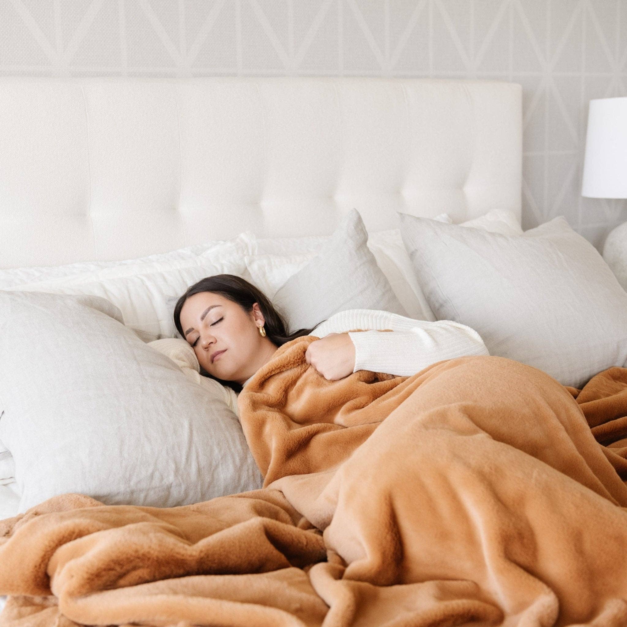 Saranoni - Wholesale Bedding Blanket - FAUX FUR KING BLANKETS19