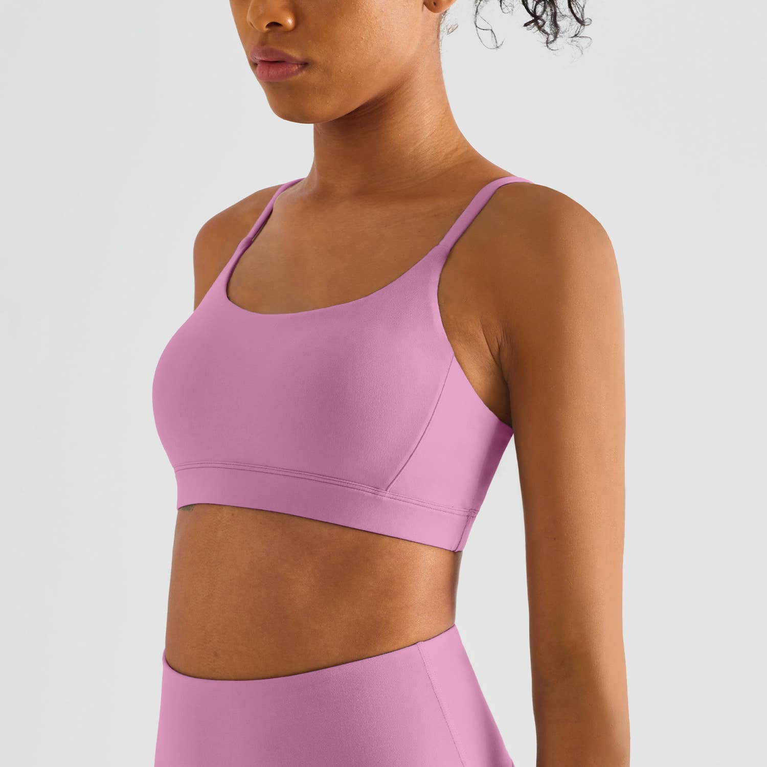 91thelabel – wholesale Sportbehåar – Dam – Victory Lycra® V-back Sport-BH4